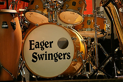 Eager Swingers